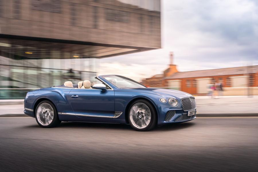  Bentley Continental GT Mulliner Convertible 2020 года  (фото 17 из 21)